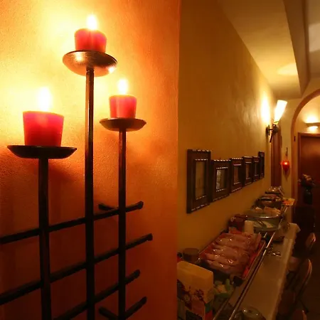 住宿加早餐酒店 Momi 2*